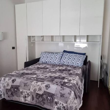 Apartamento Monolocale Metro M3 Affori Milán Exterior foto