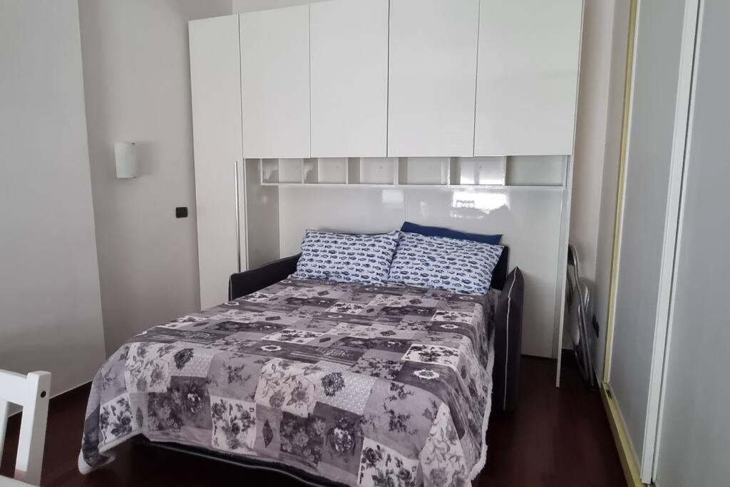Apartamento Monolocale Metro M3 Affori Milán Exterior foto